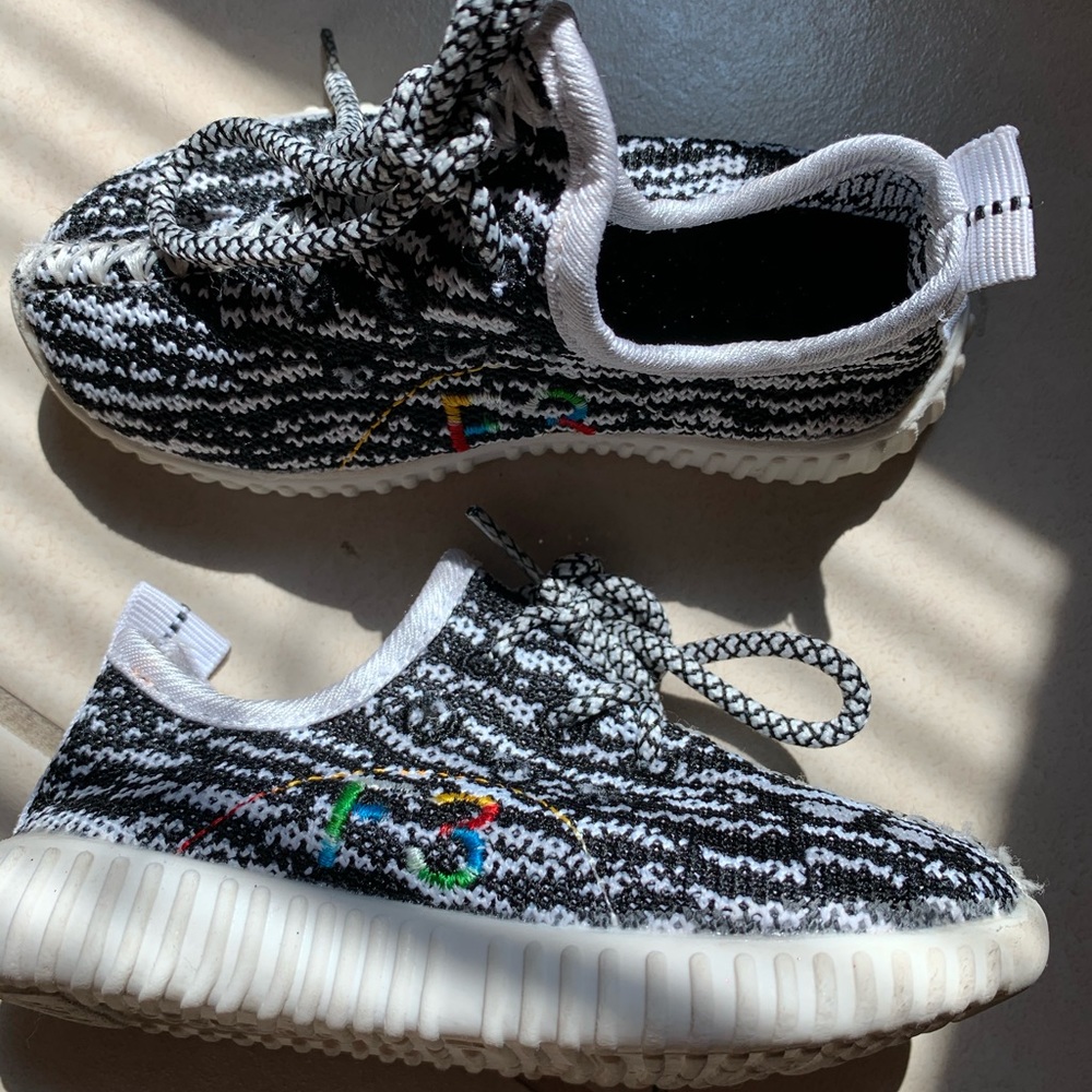 Toddler shoes